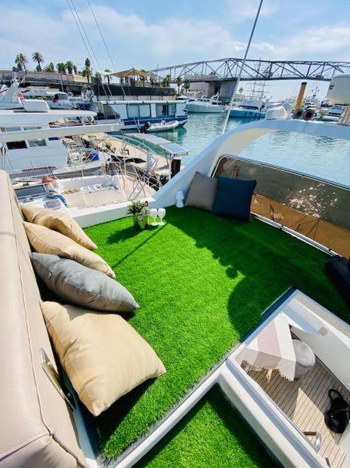 Barco Muy Romantico Con Parking! Sant Adria de Besos Exterior photo
